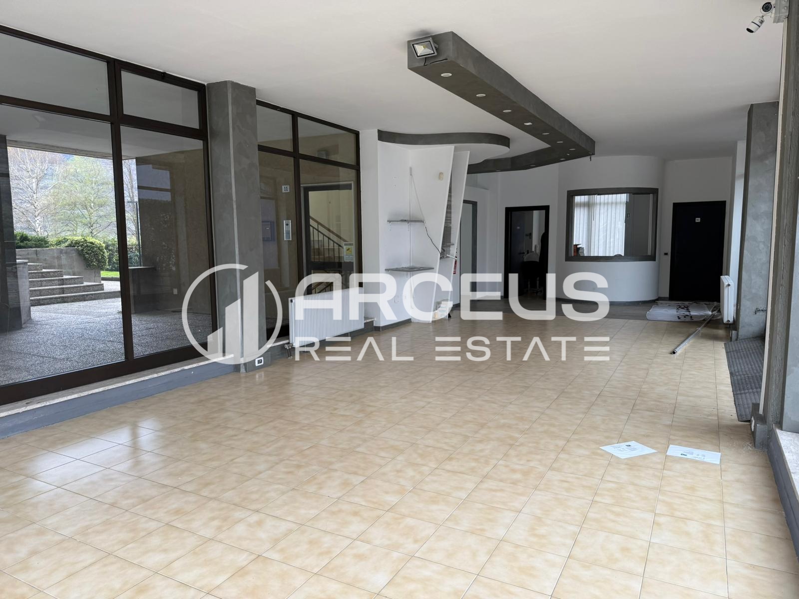 Locale Commerciale Mq. 130